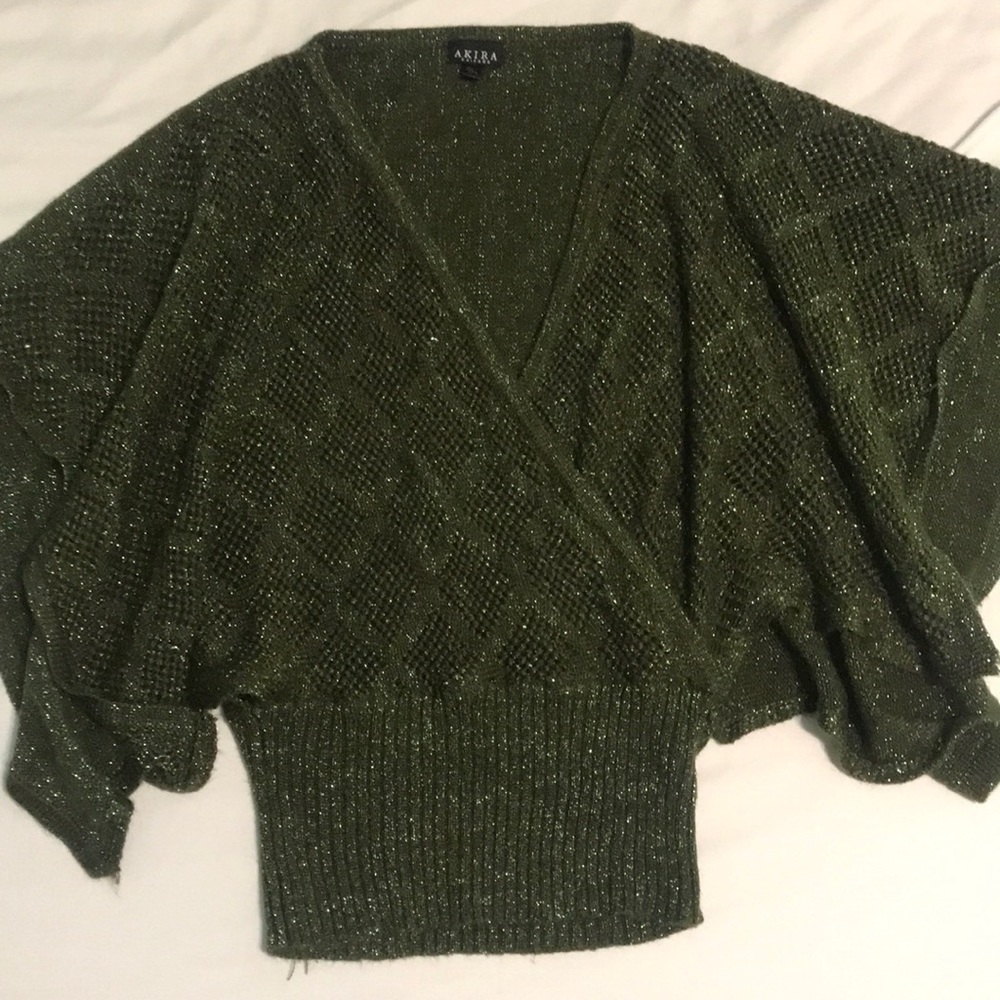 Akira Crop top sweater with loose big sleeves